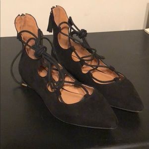 Nine West Lace Up Flats 🖤